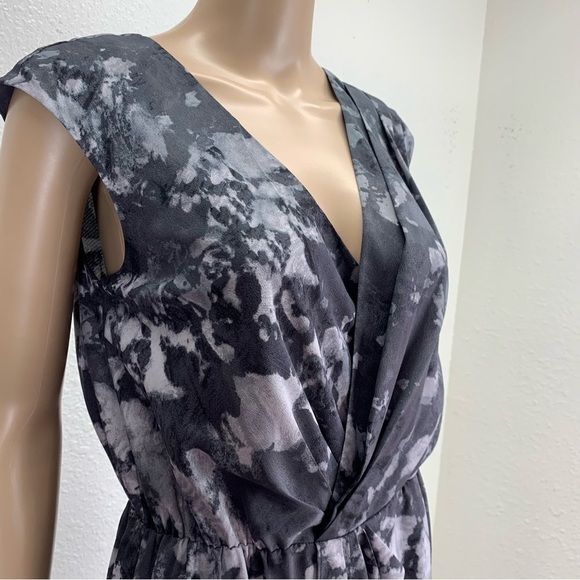 LOFT Gray Casual Fit & Flare faux wrap mini dress gray neutral 6 dainty office - Picture 8 of 13